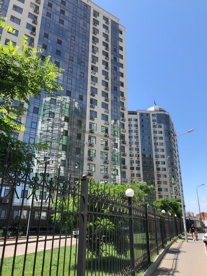 Zhemchuzhnie Apartments On Marselskaya 敖德萨 外观 照片